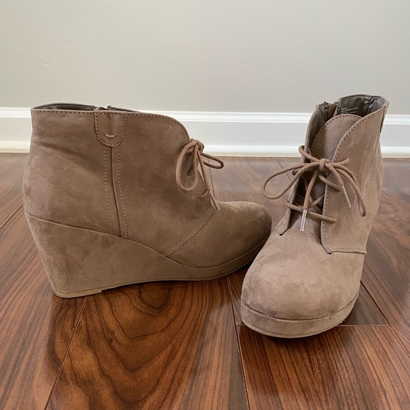 Merona Brown Suede Wedges - Picture 2 of 7